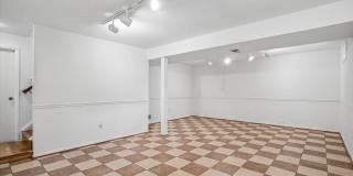 9404 MIRROR POND Drive Gallery 42