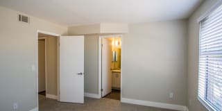 The Lido Apartments - Senior Living Gallery 24