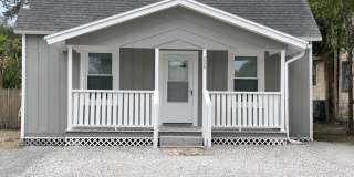 Fernandina Bungalow! Close to Downtown and the beach! Gallery 1