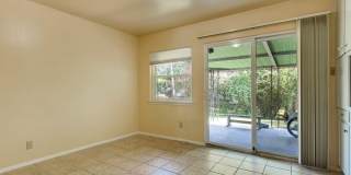 1703 Rockbridge Ter- spacious 3 bed ion a large lot, great central location. Gallery 8