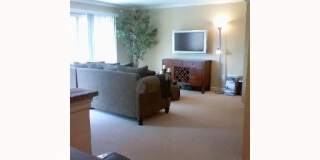 RB Luxury 2 Br Townhome 2 car spots Laundry $3190 TEXT 619-565-3468 Gallery 5