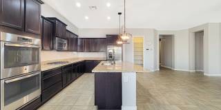 18617 W Williams Street Gallery 12