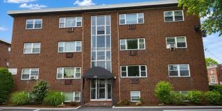 225 Baker Gallery 3