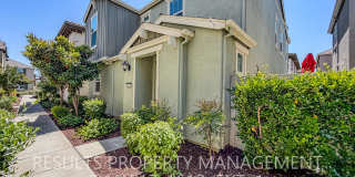 Beautiful Roseville 4 Bedroom Home Beautiful Roseville 4 Bedroom Home Gallery 1