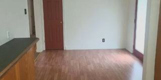 Cute 3 bed 1 bath home with garage Gallery 6