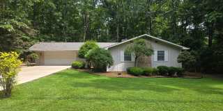 3 bedroom / 2 bath in Fairfield Glade  Available for a one year lease. Gallery 1