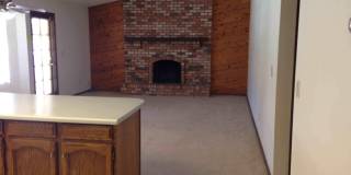 701 W SUMMIT Place Gallery 6