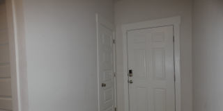 4-Bedroom Home - Community Pool Gallery 5