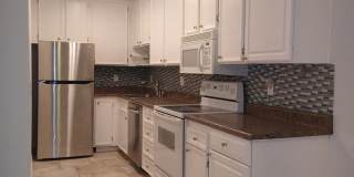 Downstairs Palm Springs Villas II condo Gallery 1