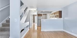 856 Saint Charles Avenue NE Gallery 6