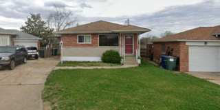 3 Bed 2 Bath house with finished basement Gallery 1