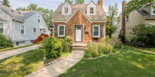 Comfort & Convenience on Olmstead Street Gallery 40
