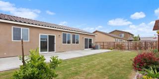 Spacious 3BD/2BA Home in Bakersfield's 93313 — Fully Equipped, Garage & Small Pets Welcome! Gallery 18
