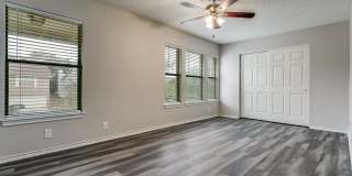 Spacious 3-bedroom home in the highly desirable Parkwood Subdivision Gallery 19