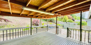 Beautifully Renovated 5 Bedroom House with Large Yard! Gallery 24