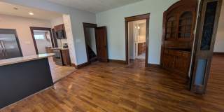 300 SW Broadmoor Avenue Gallery 4