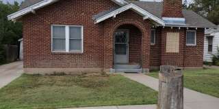 1204 SW 12th Rental Gallery 1