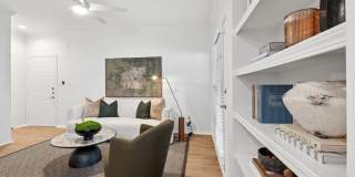 The Collins Gallery 8