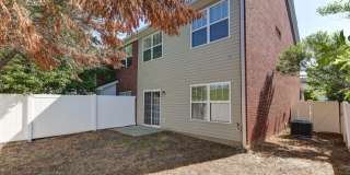 3BR 2.5BA Townhome in Pennington Square ~ Minutes to Fort Jackson, the VA hospital, USC Medical School, and I-77! Gallery 35