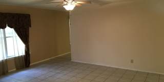 Welcome home to 8003 Chestnut Manor! Gallery 4