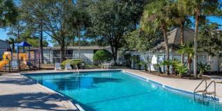 Amelia at Deerwood Gallery 1