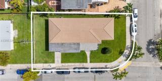 1621 S Treasure Dr Gallery 33