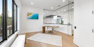 706 Lakeside Circle Gallery 18