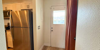 4821 West McElroy Avenue - 4821 Gallery 19