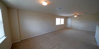 Spacious Home in Cibolo with 3 Car Garage! Realor Commission: $750 Gallery 27