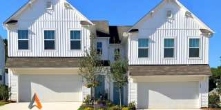 BEAUTIFUL Paired Home 3 br 2.5 ba with 2 car garage minutes from I-77 and I-40 - AUGUST MOVE IN Gallery 1