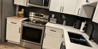 Room in 3 Bedroom Home at Welch St SW Gallery 12