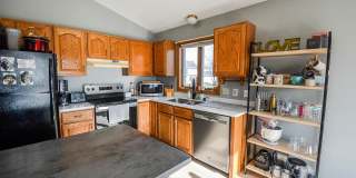 Bright 4BR on Corner Lot in SW Rochester Gallery 12