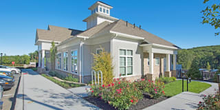 Woodmont West Gallery 7