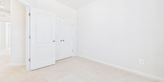 33 CHESTER Court Gallery 38