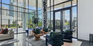 Bond on Mint Gallery 30
