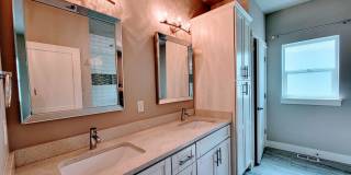 Luxurious and spacious 3 bed home in Manette Gallery 19