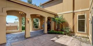Stunning Mediterranean Oasis Minutes from Downtown Bellevue w/Lake Views! Gallery 27