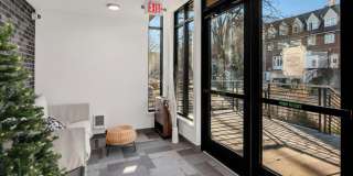 Fifty-Two Apartments - Student Housing Gallery 23