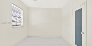 610 8th St Gallery 22