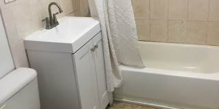 2325 West Iowa Street Gallery 2