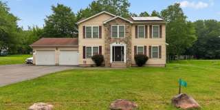 4 Bedroom Single Family Home in Long Pond Gallery 1