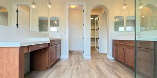 Gated 4BD/3BA home near Red Rock Casino! Sits on a huge corner lot! Gallery 16