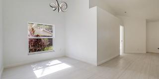 320 NE 42nd Street Gallery 10