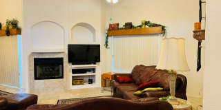 Spacious 3-Bedroom Home with Mountain Views, 3-Car Garage, and Furnished in Desert Lake Estates Gallery 5