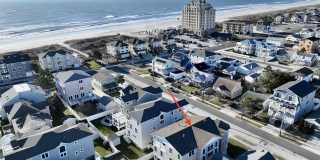 339 13th St S Street Gallery 3