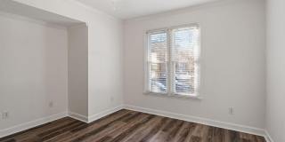 2306 Stafford Avenue Gallery 17