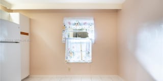 150 S Hollybrook Ter Gallery 11