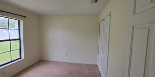 Spacious 4 Bdrm / 2 BA with 2 car garage Gallery 36