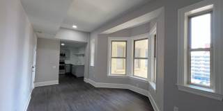 306 W Franklin Gallery 20