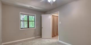 225 Twin Oaks Place Gallery 47